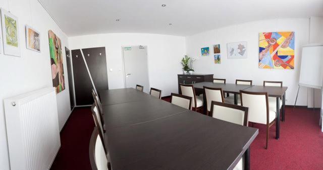 F - Team Hotel Liptovský Hrádok 외부 사진