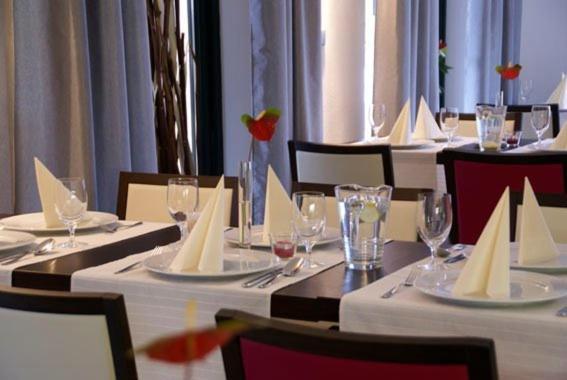 F - Team Hotel Liptovský Hrádok 외부 사진