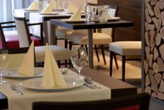 F - Team Hotel Liptovský Hrádok 외부 사진